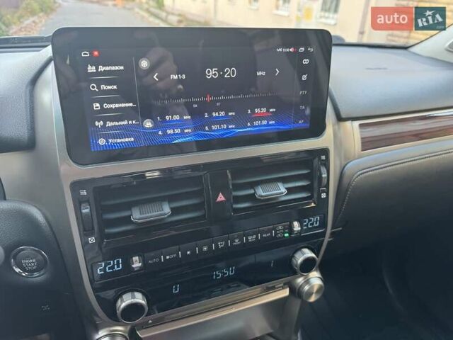 Чорний Лексус ГХ, об'ємом двигуна 4.61 л та пробігом 230 тис. км за 32000 $, фото 12 на Automoto.ua