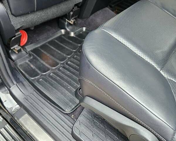 Черный Лексус ГХ, объемом двигателя 4.6 л и пробегом 150 тыс. км за 24500 $, фото 15 на Automoto.ua