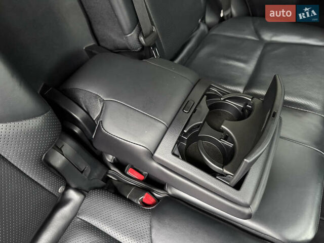 Чорний Лексус ГХ, об'ємом двигуна 4.61 л та пробігом 293 тис. км за 23999 $, фото 38 на Automoto.ua