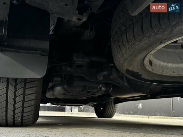 Черный Лексус ГХ, объемом двигателя 4.61 л и пробегом 230 тыс. км за 30500 $, фото 17 на Automoto.ua