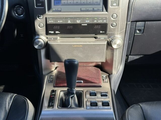 Чорний Лексус ГХ, об'ємом двигуна 4.6 л та пробігом 171 тис. км за 22500 $, фото 15 на Automoto.ua