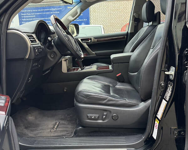 Чорний Лексус ГХ, об'ємом двигуна 4.61 л та пробігом 293 тис. км за 23999 $, фото 11 на Automoto.ua