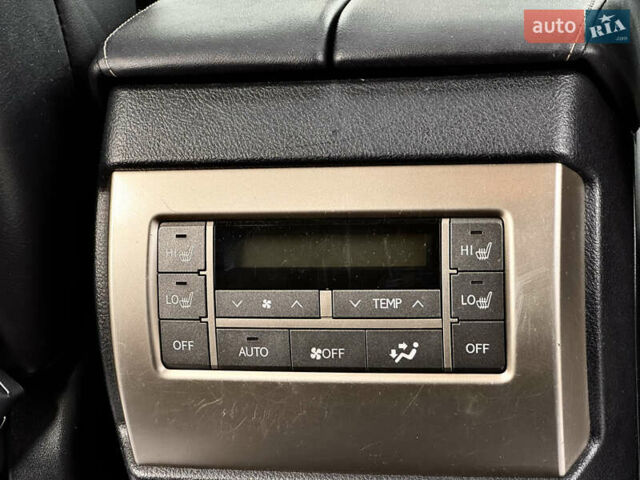 Черный Лексус ГХ, объемом двигателя 4.61 л и пробегом 230 тыс. км за 30500 $, фото 29 на Automoto.ua