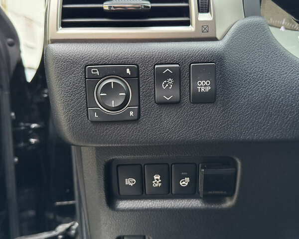 Чорний Лексус ГХ, об'ємом двигуна 4.61 л та пробігом 293 тис. км за 23999 $, фото 17 на Automoto.ua