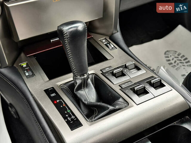 Черный Лексус ГХ, объемом двигателя 4.61 л и пробегом 230 тыс. км за 30500 $, фото 40 на Automoto.ua