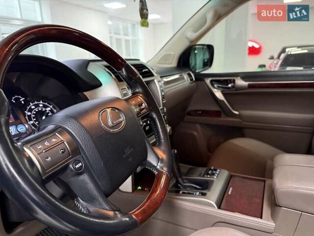 Черный Лексус ГХ, объемом двигателя 4.61 л и пробегом 217 тыс. км за 26400 $, фото 12 на Automoto.ua