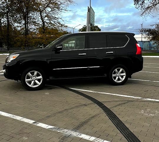 Черный Лексус ГХ, объемом двигателя 4.6 л и пробегом 184 тыс. км за 24300 $, фото 2 на Automoto.ua