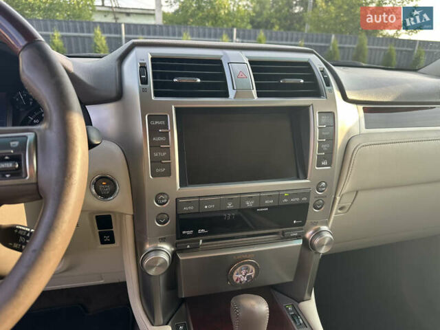 Чорний Лексус ГХ, об'ємом двигуна 4.61 л та пробігом 323 тис. км за 24600 $, фото 11 на Automoto.ua