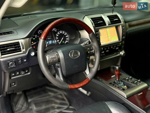 Чорний Лексус ГХ, об'ємом двигуна 4.6 л та пробігом 199 тис. км за 28000 $, фото 23 на Automoto.ua