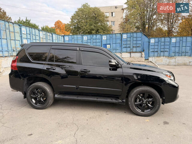 Черный Лексус ГХ, объемом двигателя 4.61 л и пробегом 227 тыс. км за 28000 $, фото 4 на Automoto.ua