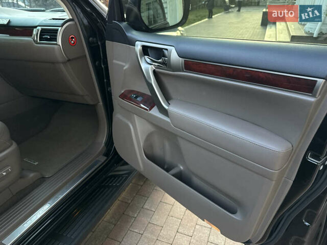 Чорний Лексус ГХ, об'ємом двигуна 4.61 л та пробігом 152 тис. км за 27500 $, фото 18 на Automoto.ua