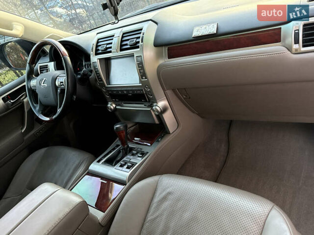 Чорний Лексус ГХ, об'ємом двигуна 4.61 л та пробігом 152 тис. км за 27500 $, фото 24 на Automoto.ua