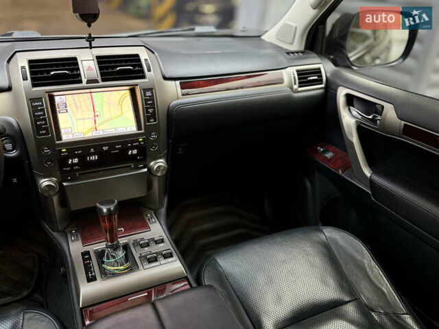 Чорний Лексус ГХ, об'ємом двигуна 4.6 л та пробігом 199 тис. км за 28000 $, фото 22 на Automoto.ua