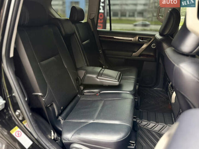 Чорний Лексус ГХ, об'ємом двигуна 4.6 л та пробігом 199 тис. км за 28000 $, фото 17 на Automoto.ua