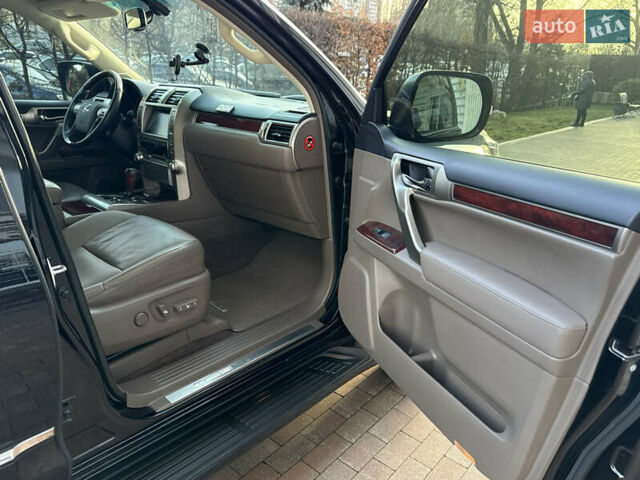 Чорний Лексус ГХ, об'ємом двигуна 4.61 л та пробігом 152 тис. км за 27500 $, фото 20 на Automoto.ua