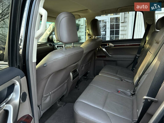Чорний Лексус ГХ, об'ємом двигуна 4.61 л та пробігом 152 тис. км за 27500 $, фото 14 на Automoto.ua