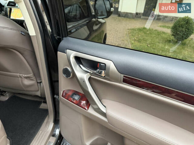 Лексус ГХ 2011 у Києві на Automoto.ua Чорний Лексус ГХ, об'ємом двигуна 4.61 л та пробігом 278 тис. км за 23700 $, фото 125 на Automoto.ua