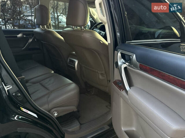 Чорний Лексус ГХ, об'ємом двигуна 4.61 л та пробігом 152 тис. км за 27500 $, фото 17 на Automoto.ua