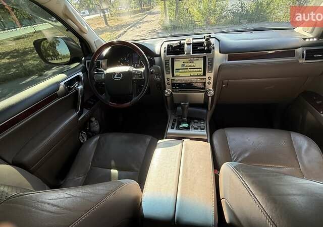 Черный Лексус ГХ, объемом двигателя 4.6 л и пробегом 212 тыс. км за 26500 $, фото 10 на Automoto.ua