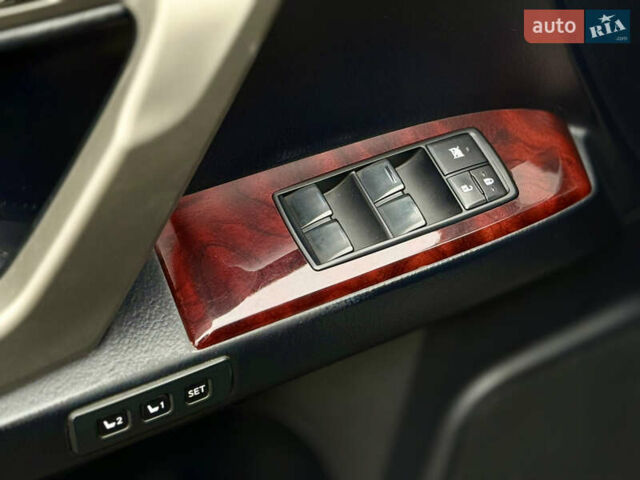 Чорний Лексус ГХ, об'ємом двигуна 4.6 л та пробігом 199 тис. км за 28000 $, фото 12 на Automoto.ua