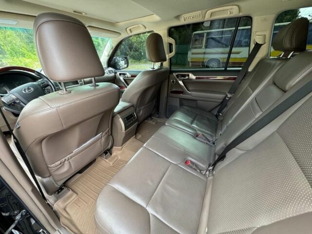 Черный Лексус ГХ, объемом двигателя 0 л и пробегом 208 тыс. км за 30300 $, фото 9 на Automoto.ua