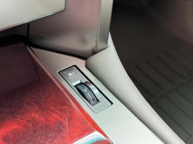 Черный Лексус ГХ, объемом двигателя 0 л и пробегом 208 тыс. км за 30300 $, фото 23 на Automoto.ua