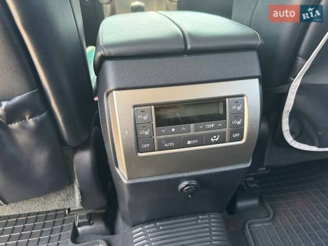 Черный Лексус ГХ, объемом двигателя 4.61 л и пробегом 196 тыс. км за 27500 $, фото 19 на Automoto.ua