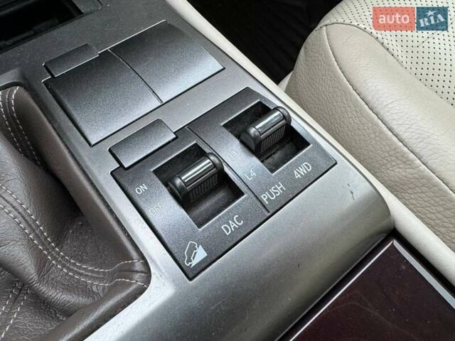 Черный Лексус ГХ, объемом двигателя 4.61 л и пробегом 178 тыс. км за 36990 $, фото 29 на Automoto.ua