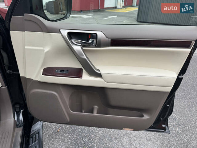 Чорний Лексус ГХ, об'ємом двигуна 4.6 л та пробігом 147 тис. км за 29999 $, фото 14 на Automoto.ua