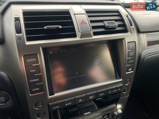 Черный Лексус ГХ, объемом двигателя 4.6 л и пробегом 120 тыс. км за 31000 $, фото 15 на Automoto.ua