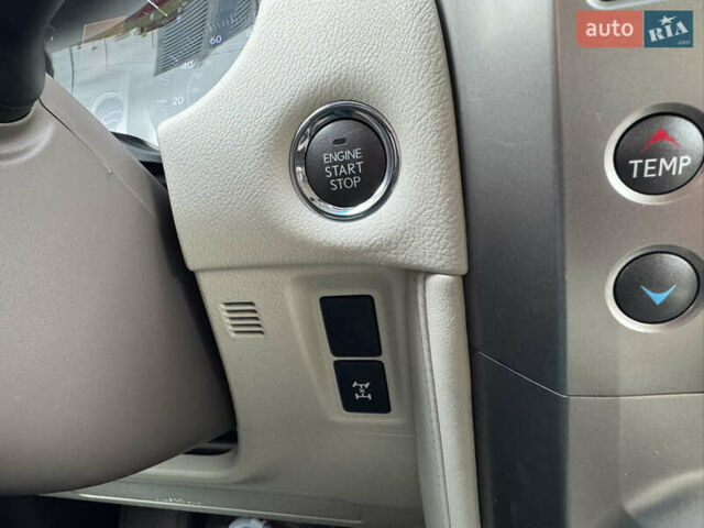 Чорний Лексус ГХ, об'ємом двигуна 4.6 л та пробігом 147 тис. км за 29999 $, фото 35 на Automoto.ua