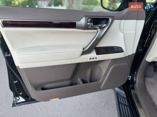 Лексус ГХ 2014 в Днепре (Днепропетровске) на Automoto.ua Черный Лексус ГХ, объемом двигателя 4.61 л и пробегом 146 тыс. км за 28500 $, фото 8 на Automoto.ua