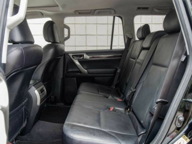 Черный Лексус ГХ, объемом двигателя 4.6 л и пробегом 74 тыс. км за 9400 $, фото 10 на Automoto.ua