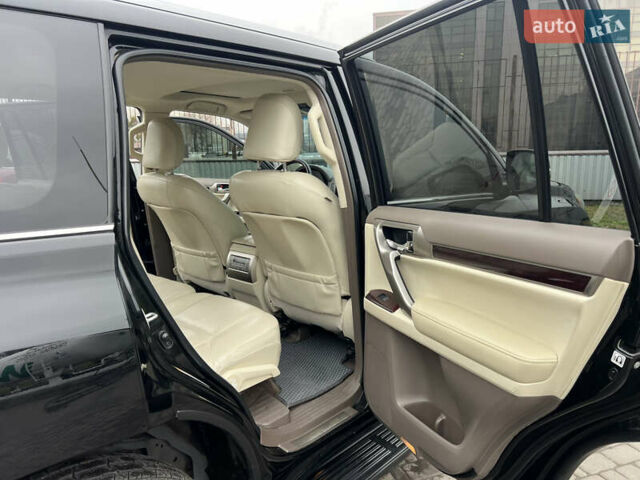 Чорний Лексус ГХ, об'ємом двигуна 4.61 л та пробігом 119 тис. км за 32700 $, фото 21 на Automoto.ua