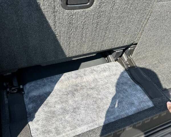 Чорний Лексус ГХ, об'ємом двигуна 4.61 л та пробігом 165 тис. км за 36000 $, фото 37 на Automoto.ua