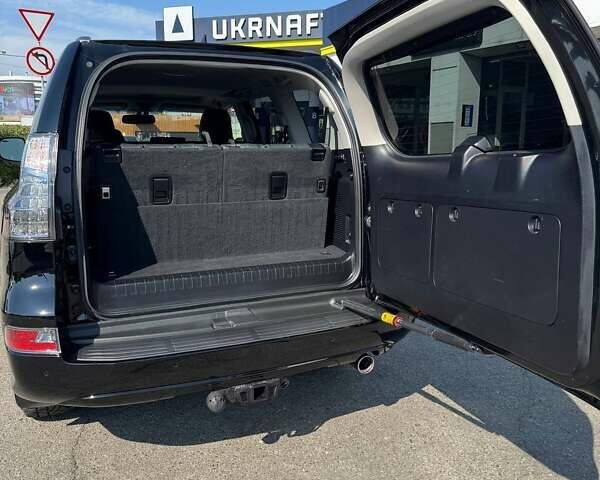 Чорний Лексус ГХ, об'ємом двигуна 4.61 л та пробігом 165 тис. км за 36000 $, фото 40 на Automoto.ua