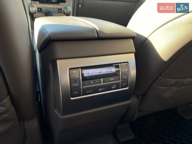 Чорний Лексус ГХ, об'ємом двигуна 4.61 л та пробігом 126 тис. км за 36000 $, фото 22 на Automoto.ua