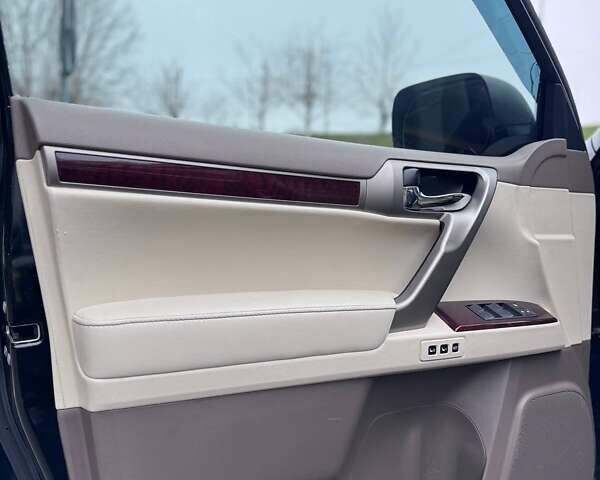 Черный Лексус ГХ, объемом двигателя 4.61 л и пробегом 107 тыс. км за 39700 $, фото 21 на Automoto.ua