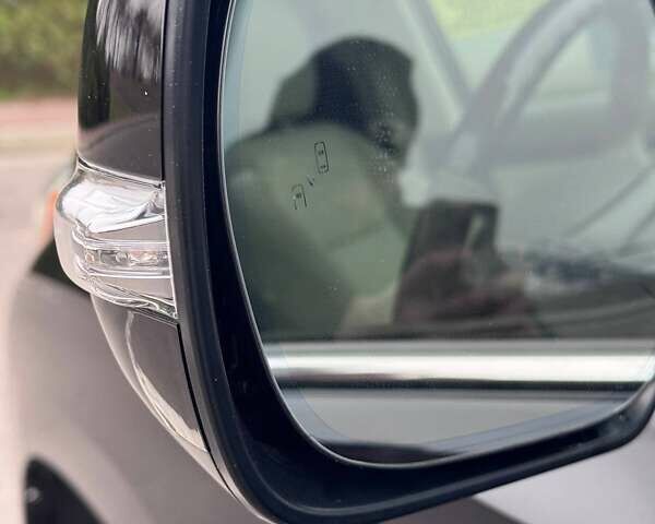 Черный Лексус ГХ, объемом двигателя 4.61 л и пробегом 107 тыс. км за 39700 $, фото 19 на Automoto.ua