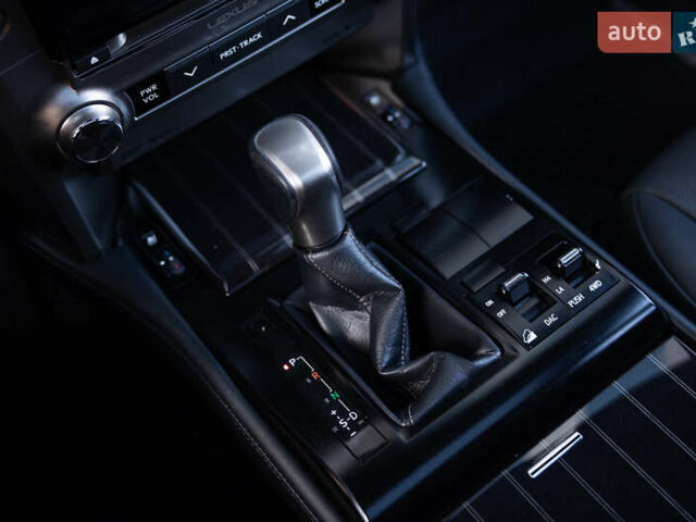 Черный Лексус ГХ, объемом двигателя 4.61 л и пробегом 123 тыс. км за 54000 $, фото 24 на Automoto.ua