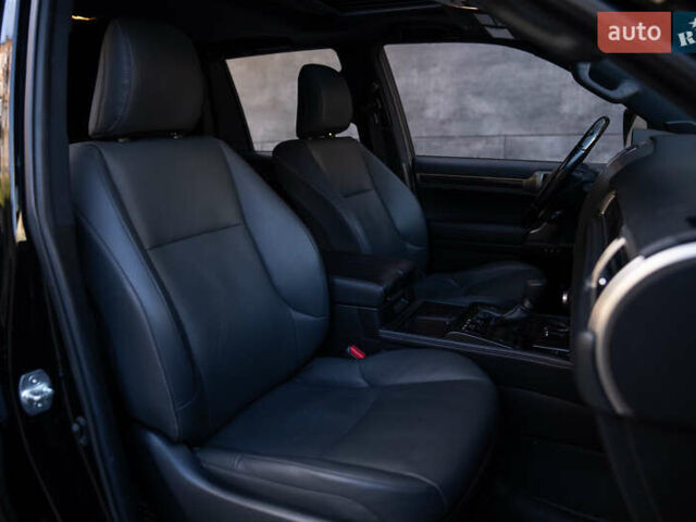 Черный Лексус ГХ, объемом двигателя 4.61 л и пробегом 123 тыс. км за 56000 $, фото 27 на Automoto.ua