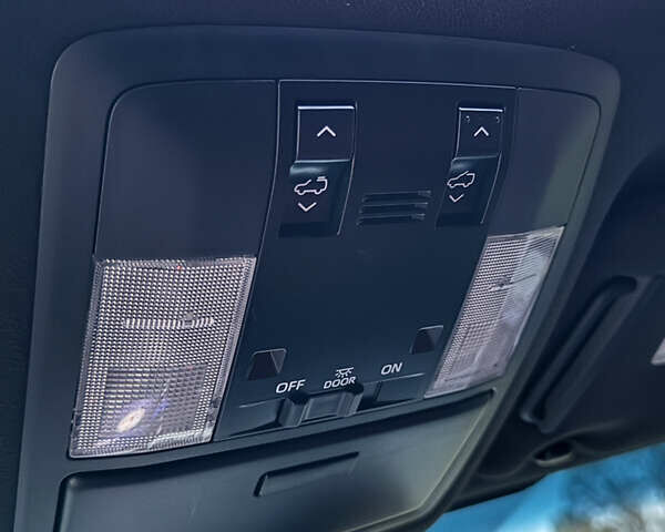 Черный Лексус ГХ, объемом двигателя 4.6 л и пробегом 77 тыс. км за 64500 $, фото 51 на Automoto.ua