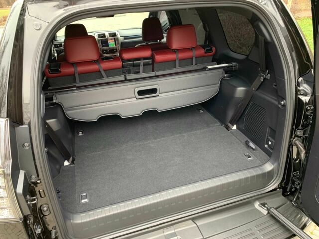 Чорний Лексус ГХ, об'ємом двигуна 4.6 л та пробігом 15 тис. км за 61000 $, фото 21 на Automoto.ua