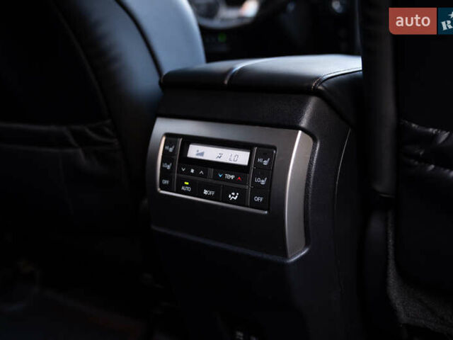 Черный Лексус ГХ, объемом двигателя 4.61 л и пробегом 123 тыс. км за 54000 $, фото 31 на Automoto.ua