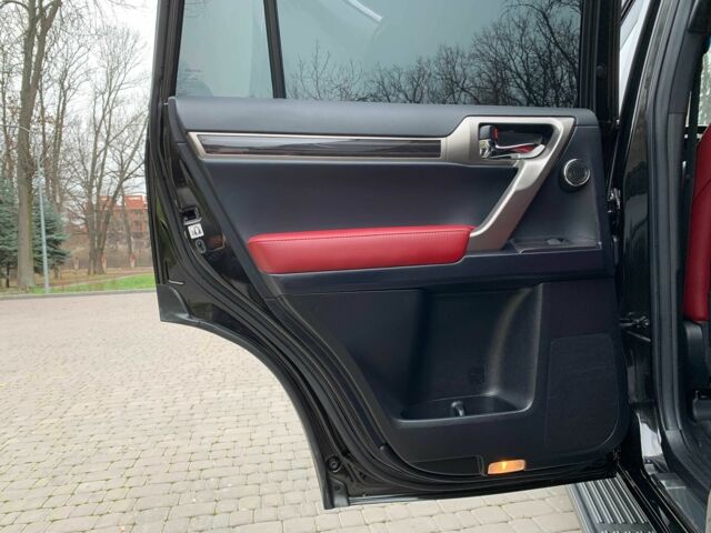 Чорний Лексус ГХ, об'ємом двигуна 4.6 л та пробігом 15 тис. км за 61000 $, фото 17 на Automoto.ua