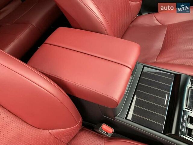 Чорний Лексус ГХ, об'ємом двигуна 4.61 л та пробігом 15 тис. км за 61000 $, фото 32 на Automoto.ua