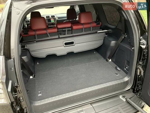 Чорний Лексус ГХ, об'ємом двигуна 4.61 л та пробігом 15 тис. км за 61000 $, фото 58 на Automoto.ua