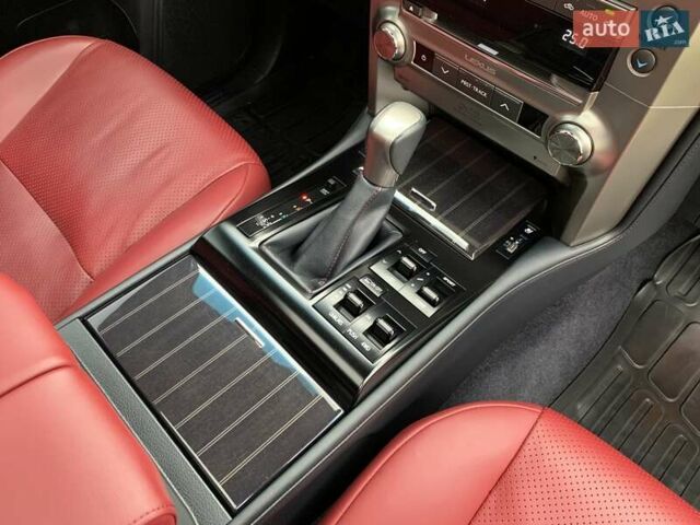 Чорний Лексус ГХ, об'ємом двигуна 4.61 л та пробігом 15 тис. км за 61000 $, фото 40 на Automoto.ua