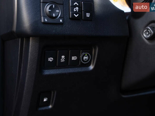 Черный Лексус ГХ, объемом двигателя 4.61 л и пробегом 123 тыс. км за 56000 $, фото 20 на Automoto.ua