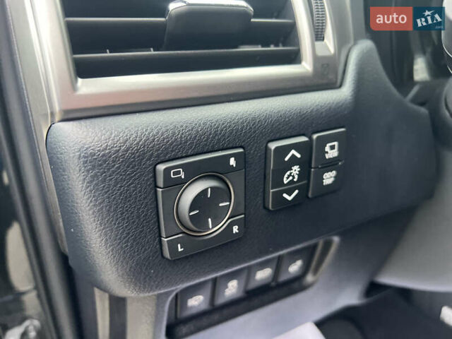 Черный Лексус ГХ, объемом двигателя 4.61 л и пробегом 49 тыс. км за 67000 $, фото 31 на Automoto.ua